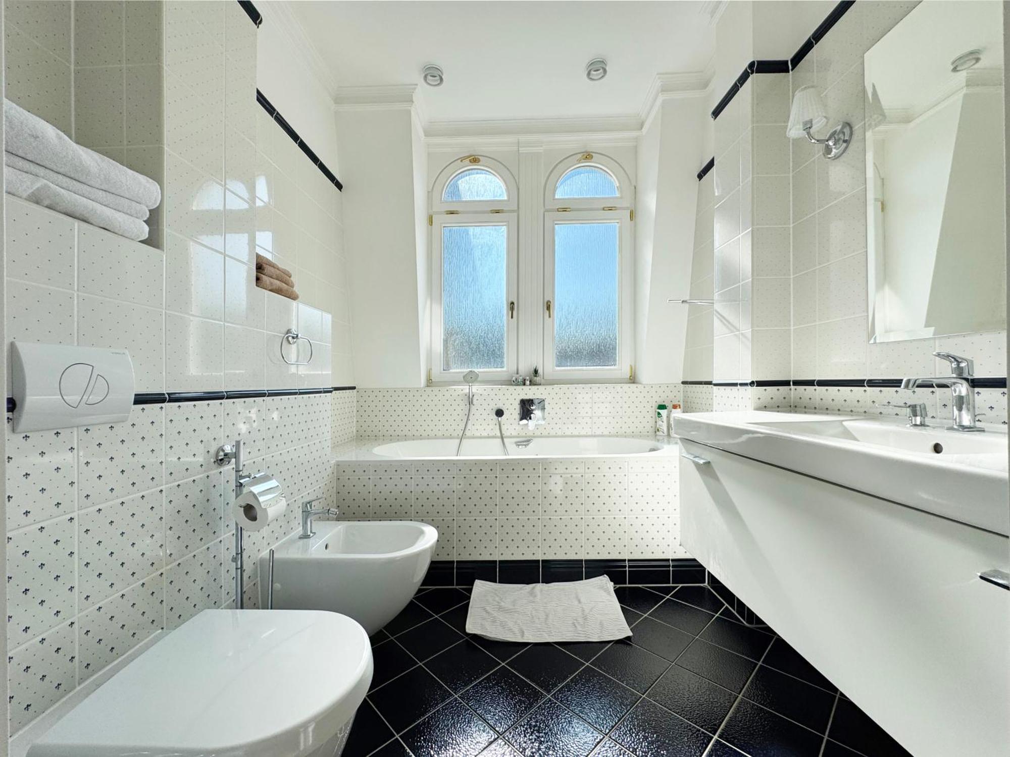 Luxury Diamond Apartment